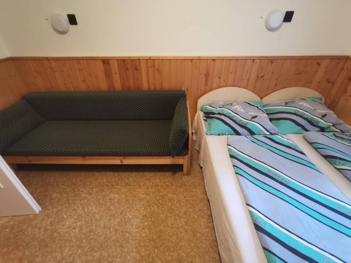 Homestay Platan Ueduelo Balatonlelle